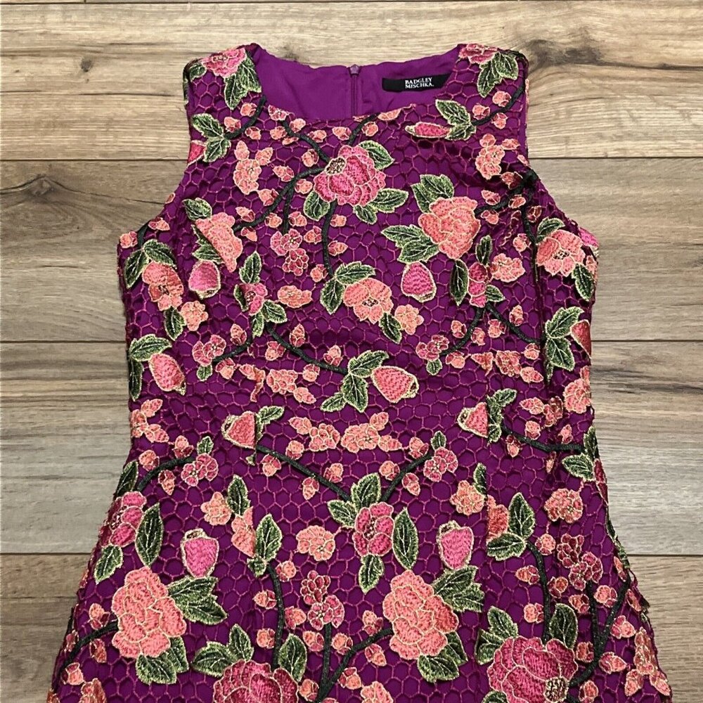 Women's Badgley Mischka Sheath Dress SZ 8 Purple Floral Overlay Sleeveless - Picture 2 of 11